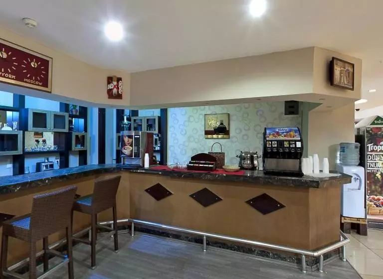 בית מלון כפרי Lims Bona Dea Beach