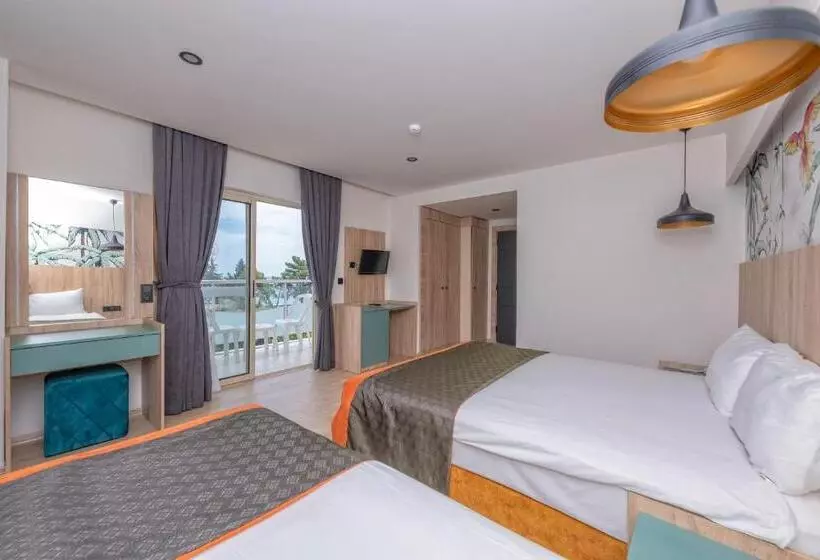 בית מלון כפרי Lims Bona Dea Beach