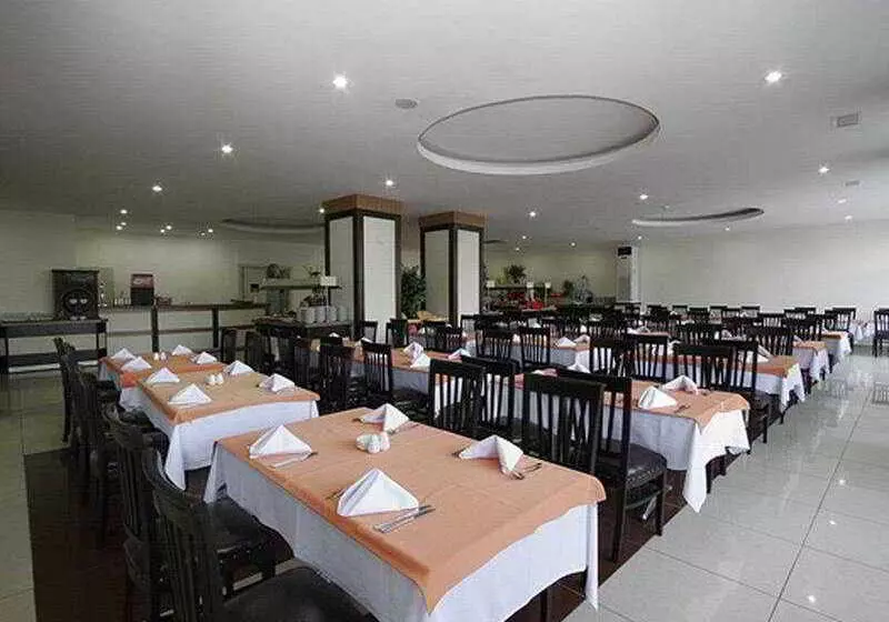 בית מלון כפרי Lims Bona Dea Beach