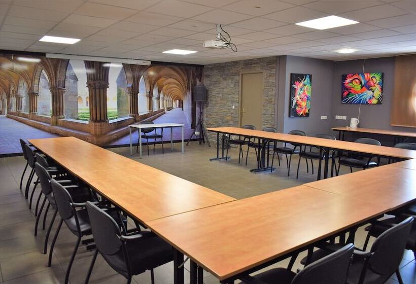 Hotel Logis Hôtel La Fauceille