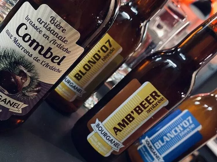 هتل Logis Hôtel Médiéval, Montélimar Nord