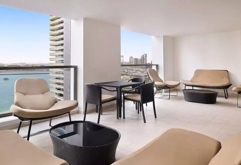 Mövenpick Hotel Jumeirah Beach