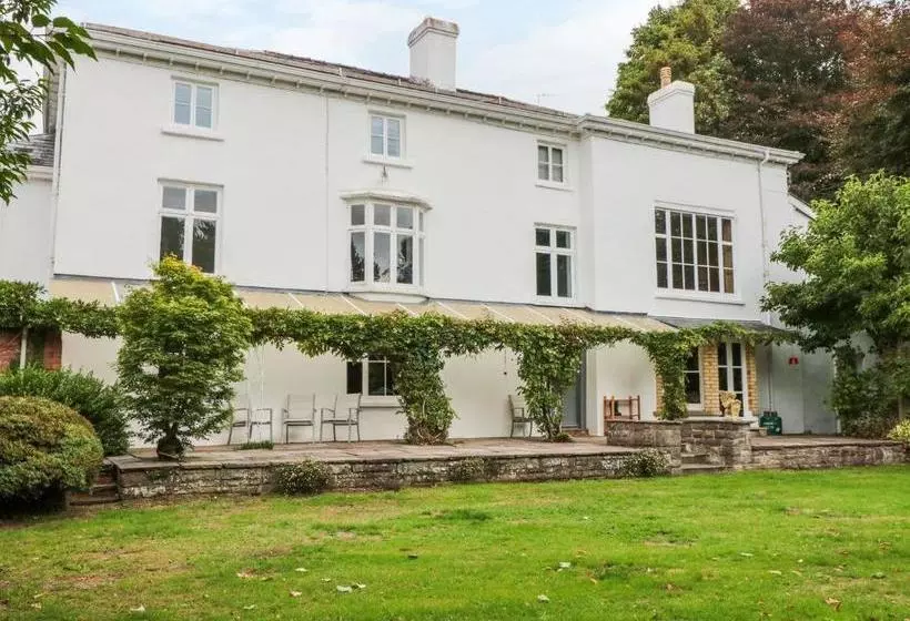 Pentre Court, Abergavenny