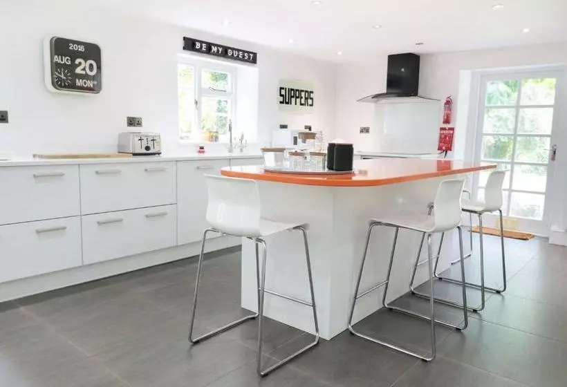 Pentre Court, Abergavenny