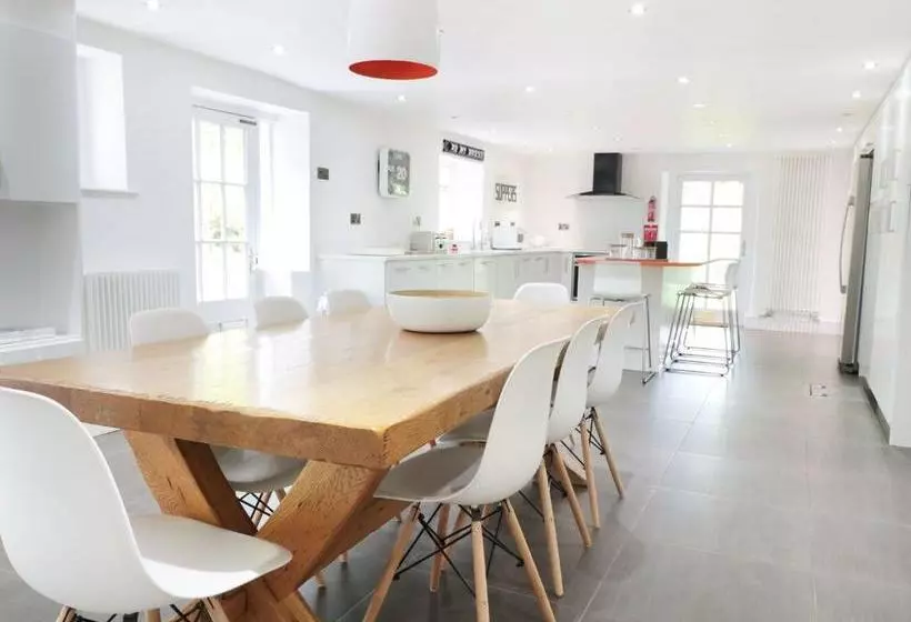 Pentre Court, Abergavenny