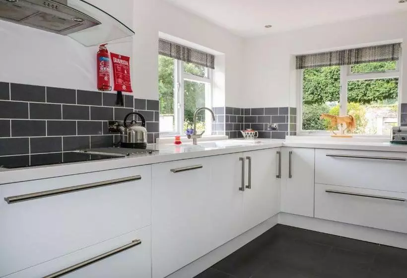 Pentre Court, Abergavenny