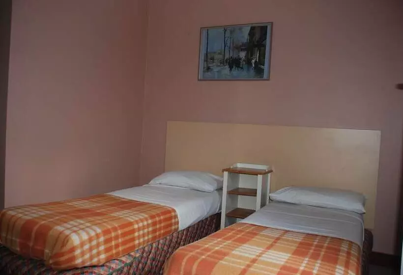 فندق Residence De La Tour Paris Malakoff