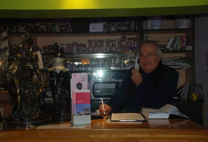 فندق Residence De La Tour Paris Malakoff