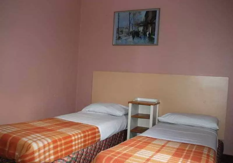 فندق Residence De La Tour Paris Malakoff