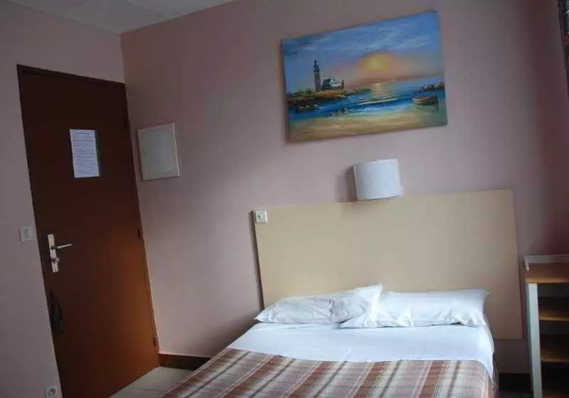 فندق Residence De La Tour Paris Malakoff