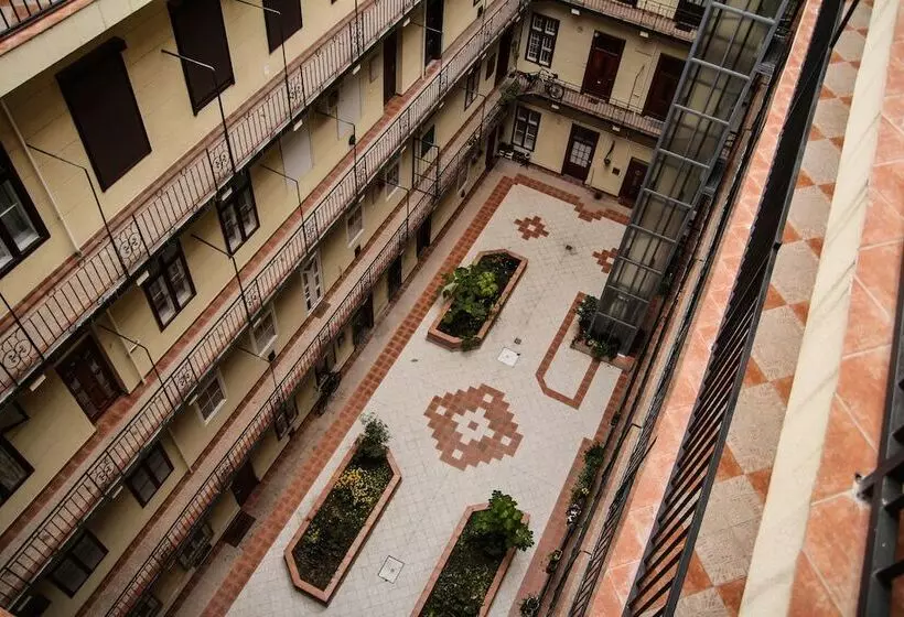 Silver Hotel Budapest City Center