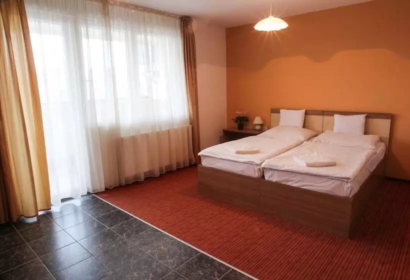 Silver Hotel Budapest City Center