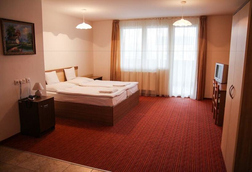 Silver Hotel Budapest City Center