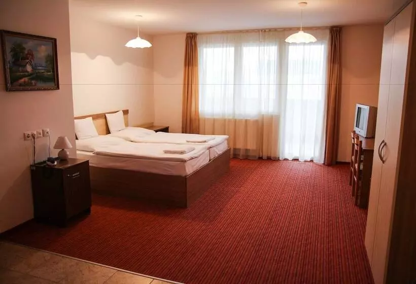 Silver Hotel Budapest City Center