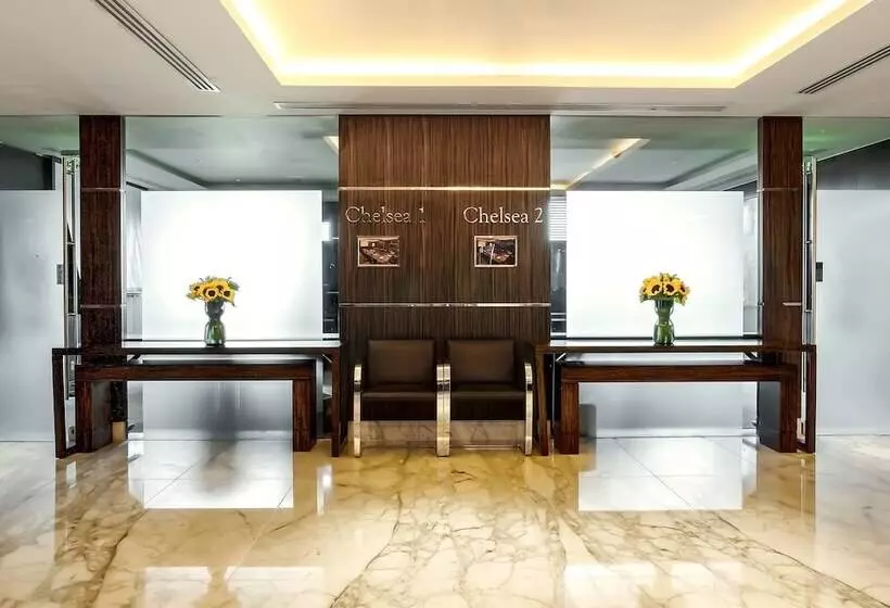 Отель Voco Bonnington Dubai, An Ihg