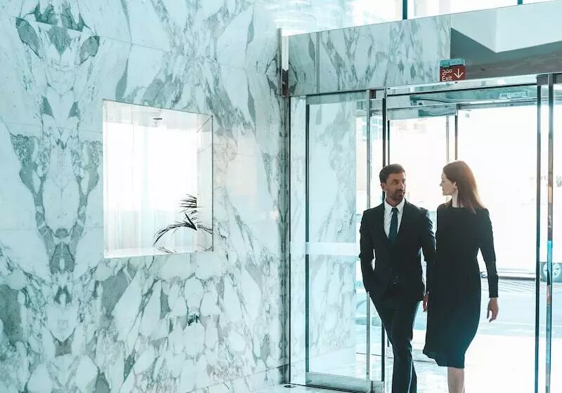 Отель Voco Bonnington Dubai, An Ihg