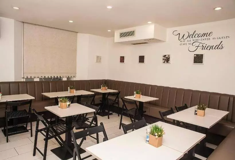 호텔 Nox Kensington Gardens