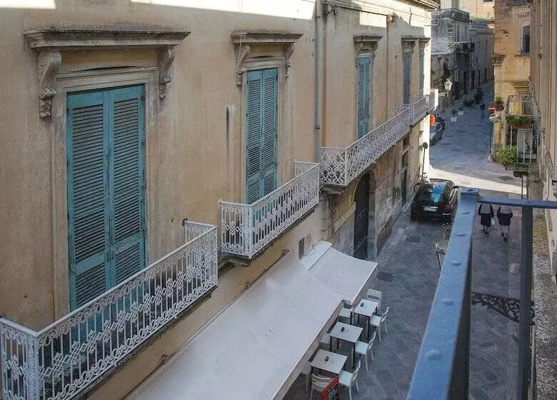 تختخواب و صبحانه Nonna Jole