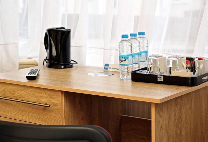 Central Hotel Golders Green