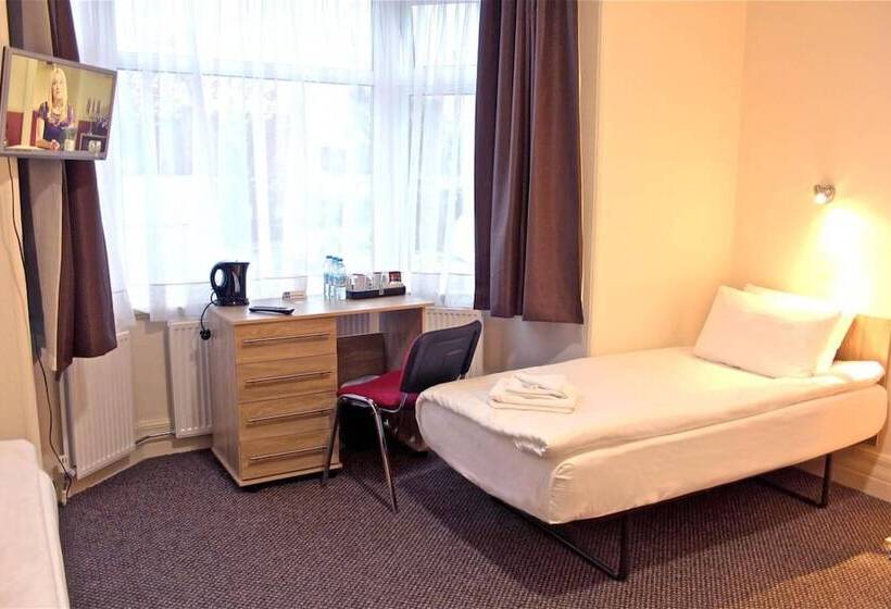 Central Hotel Golders Green