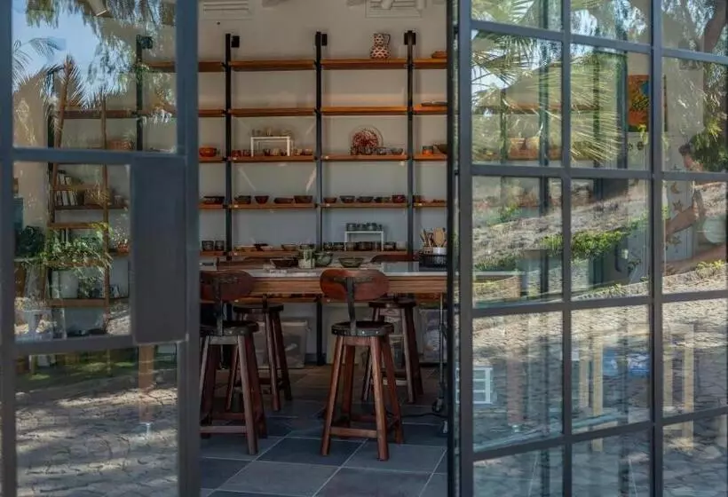 4reasons Hotel + Bistro | 12+