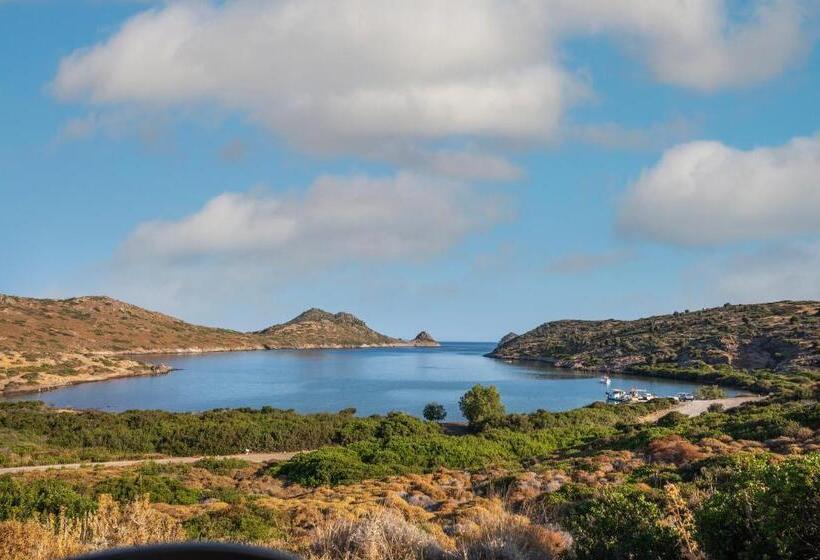 4reasons Hotel + Bistro | 12+