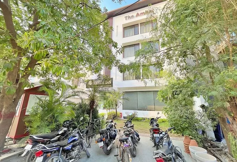 Amber Inn By Orion Hotels