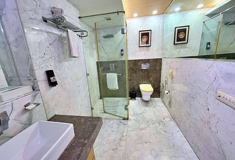 Amber Inn By Orion Hotels