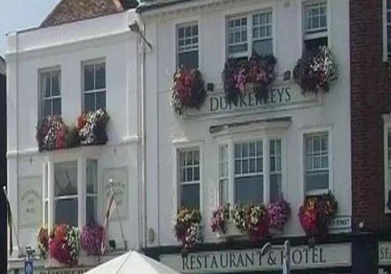 ホテル Dunkerleys