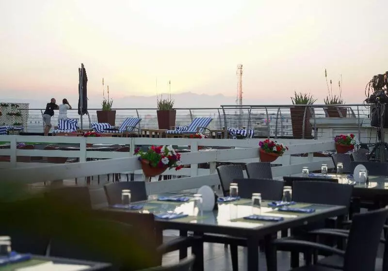 هتل Golden Tulip Muscat