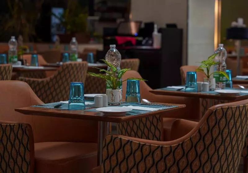 Hôtel Golden Tulip Muscat - Muscat