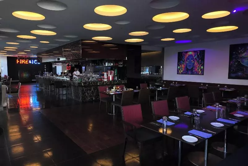 هتل Golden Tulip Muscat