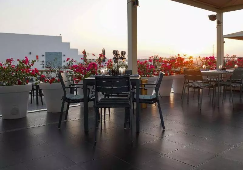 هتل Golden Tulip Muscat
