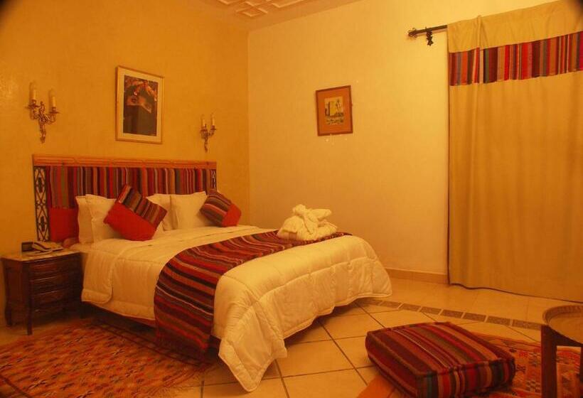 فندق Hôtel Le Tinsouline