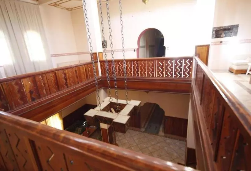 هتل Hôtel Le Tinsouline