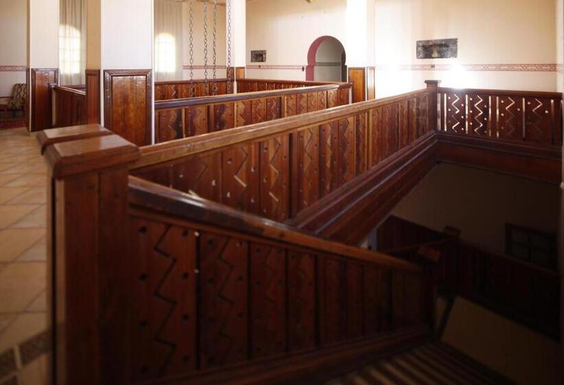 فندق Hôtel Le Tinsouline