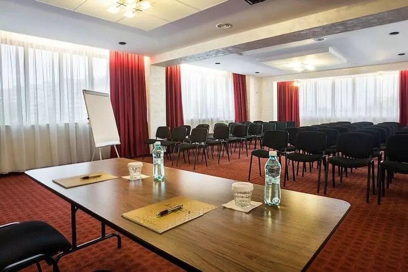 ホテル Inter Business Bucharest