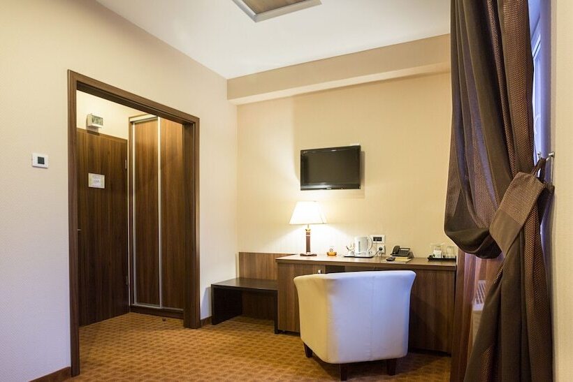 هتل Inter Business Bucharest
