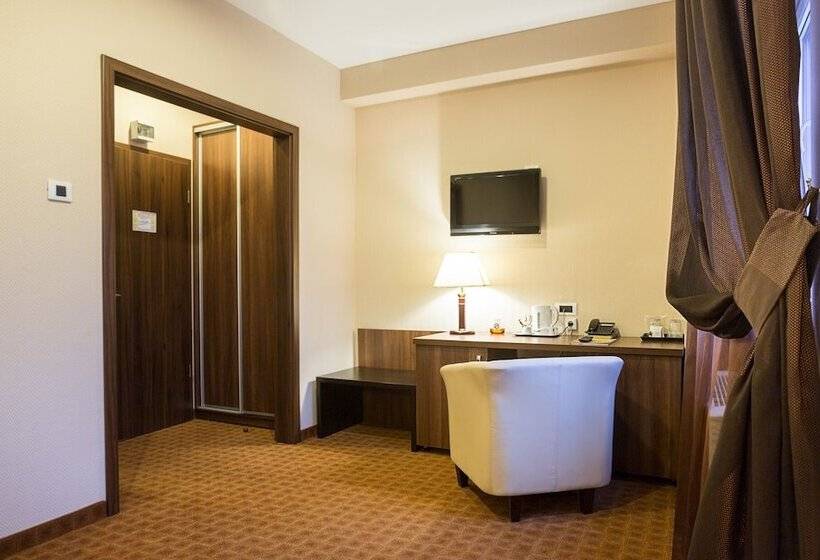 هتل Inter Business Bucharest