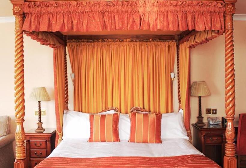 هتل Mallyan Spout