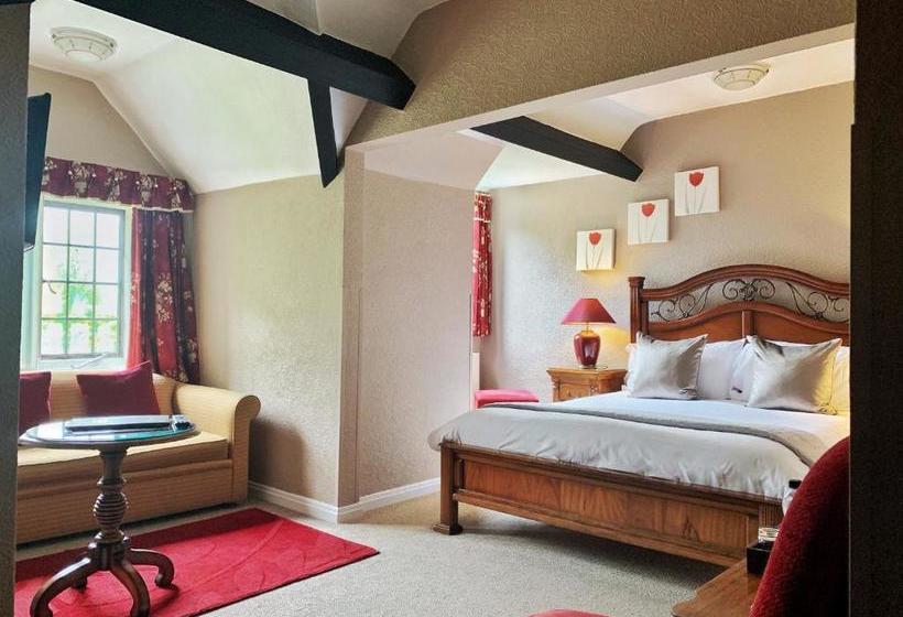 هتل Mallyan Spout