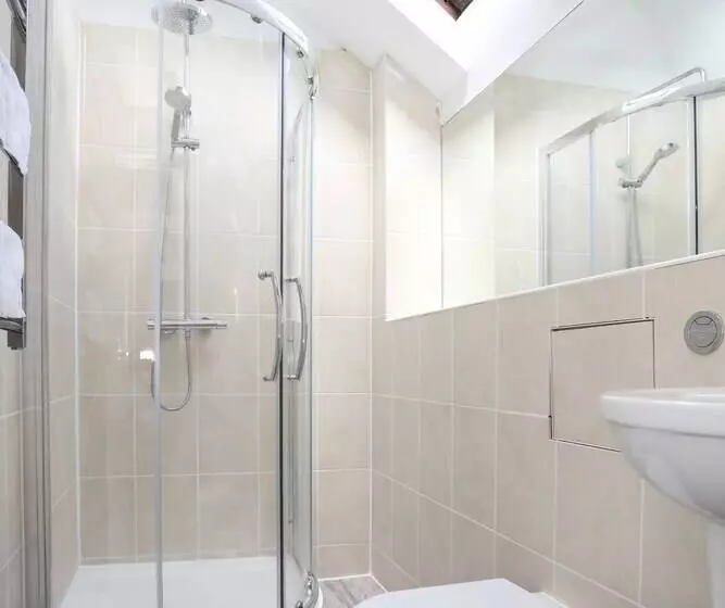 Отель Merrymouth Inn