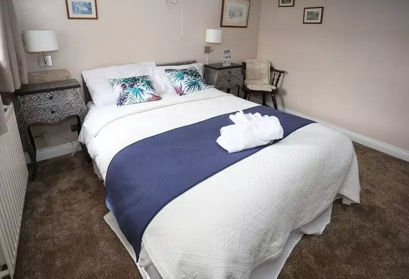 Отель Merrymouth Inn