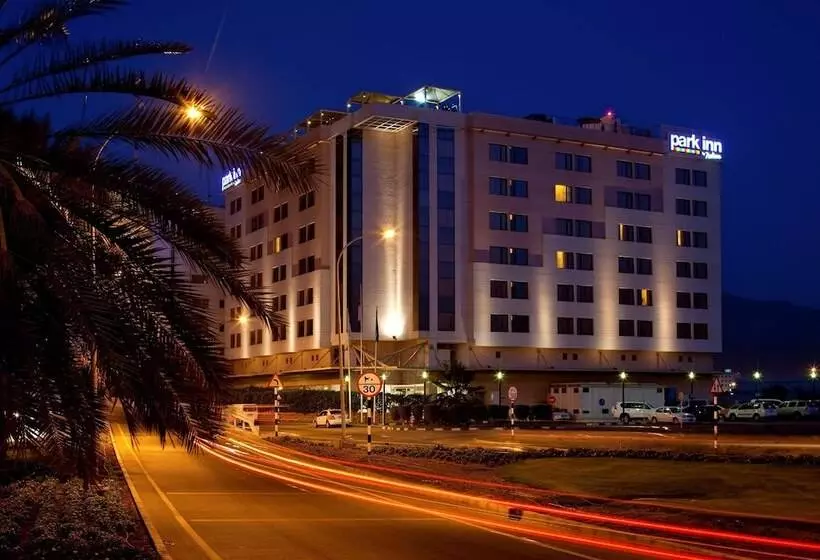 هتل Golden Tulip Muscat