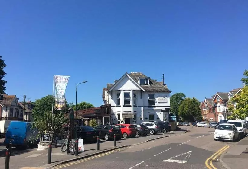 בית מלון כפרי Urban Beach