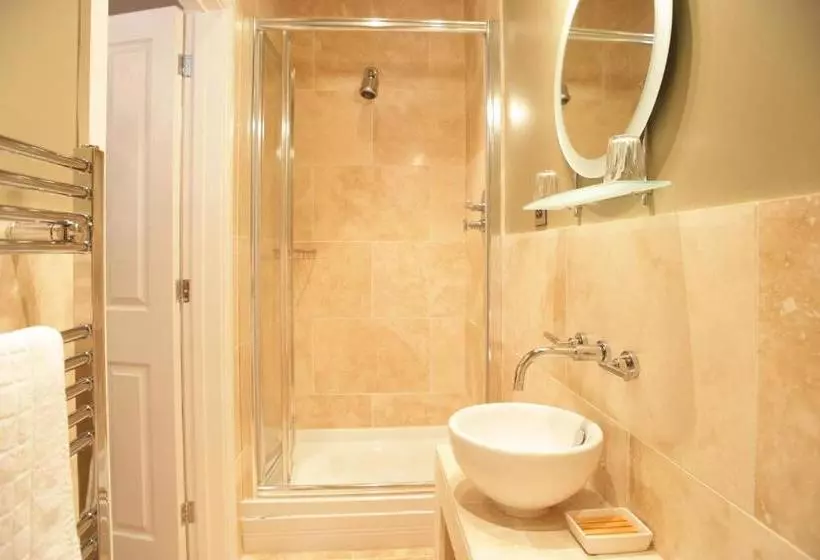 בית מלון כפרי Urban Beach