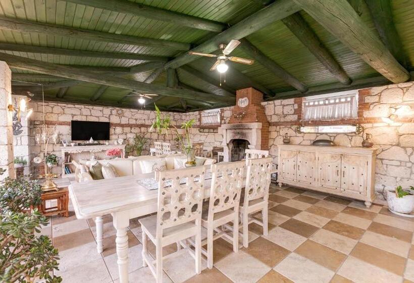 בית מלון כפרי Villa Fora