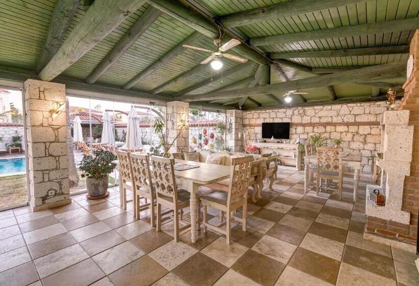 בית מלון כפרי Villa Fora