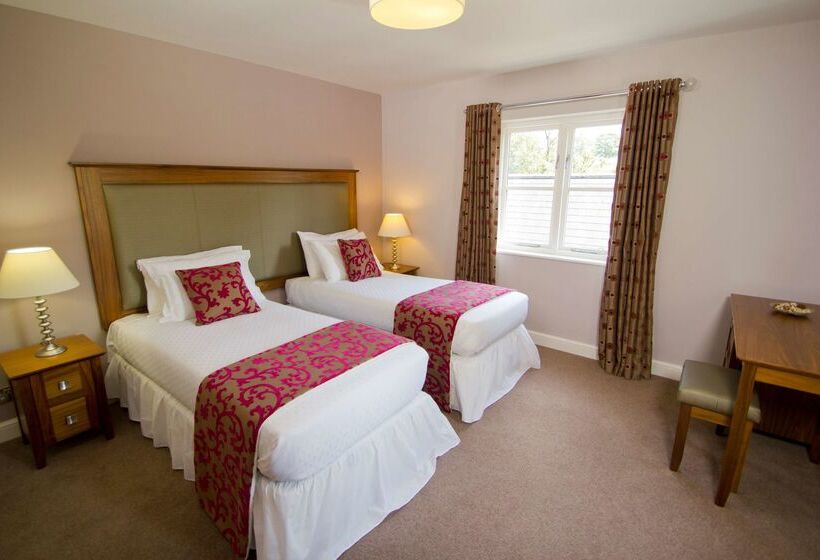 Hotel Woodford Bridge Country Club