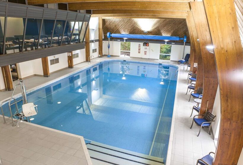 Hotel Woodford Bridge Country Club